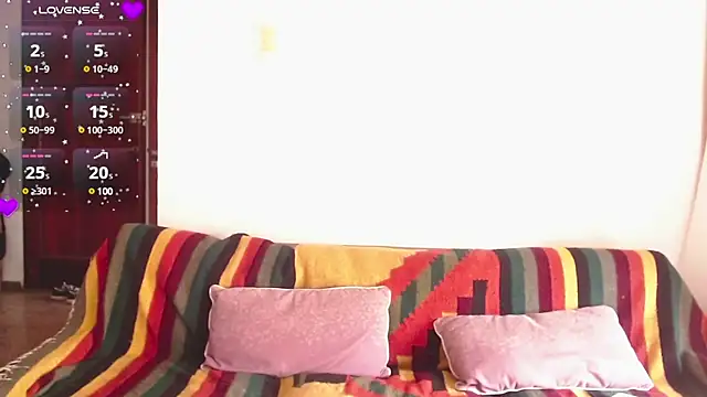 Snapshot of Your_Hand_In_mine chatting on 03-04-25, 07:01 Your Hand In mine online show from 03-04-25, 07:01
