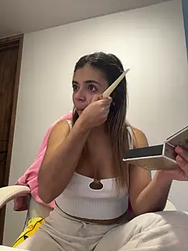 pamell col online show from 03-18-26, 01:58