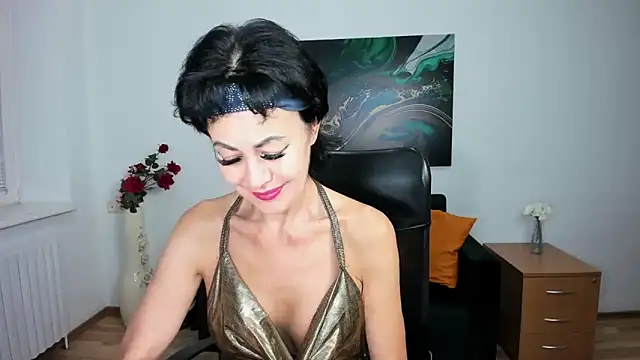 Silvia Wallec online show from 09-10-25, 05:46