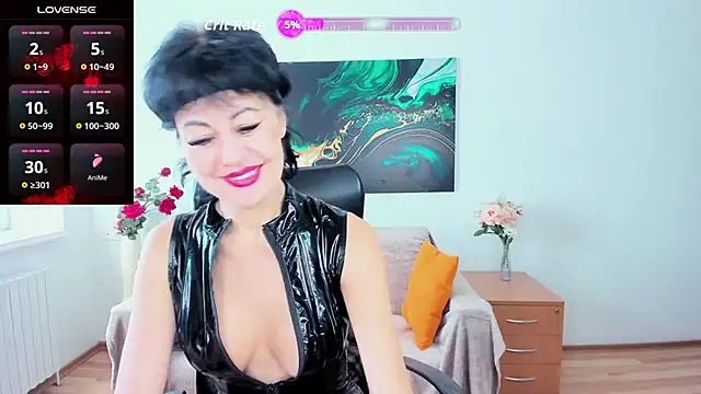 Silvia Wallec online show from 10-26-25, 06:41