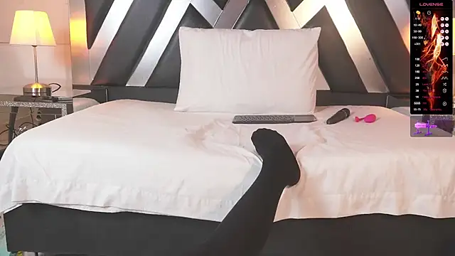 Sofia Cooper  online show from 02-27-25, 07:47