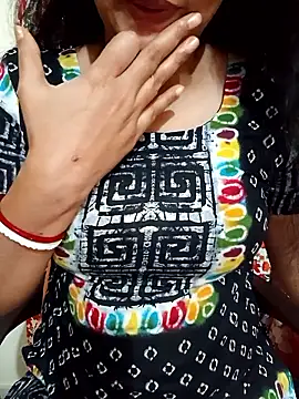 Snapshot of Priya_Boudi chatting on 01-15-26, 05:27 Priya Boudi online show from 01-15-26, 05:27