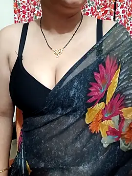 Snapshot of Priya_Boudi chatting on 02-24-26, 06:06 Priya Boudi online show from 02-24-26, 06:06