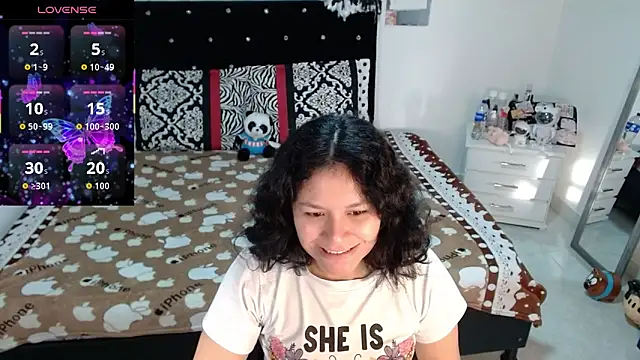 Snapshot of soniafuckboobs chatting on 02-09-26, 12:20 soniafuckboobs online show from 02-09-26, 12:20