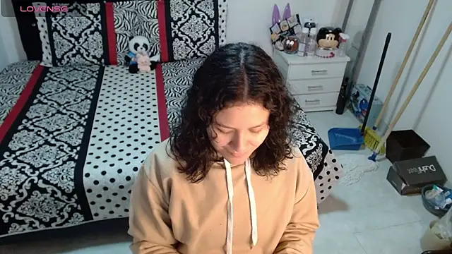 Snapshot of soniafuckboobs chatting on 03-06-26, 12:34 soniafuckboobs online show from 03-06-26, 12:34