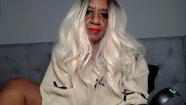 BreanaDivine online show from 12-21-24, 04:14