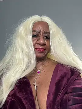 BreanaDivine online show from 02-17-25, 09:19