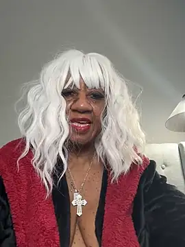 BreanaDivine online show from 03-02-25, 09:22