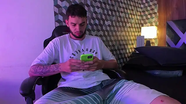 Michael magno online show from 01-17-25, 05:41