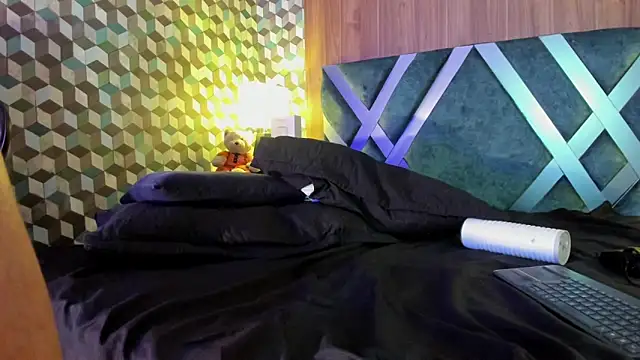 Michael magno online show from 01-23-25, 01:13