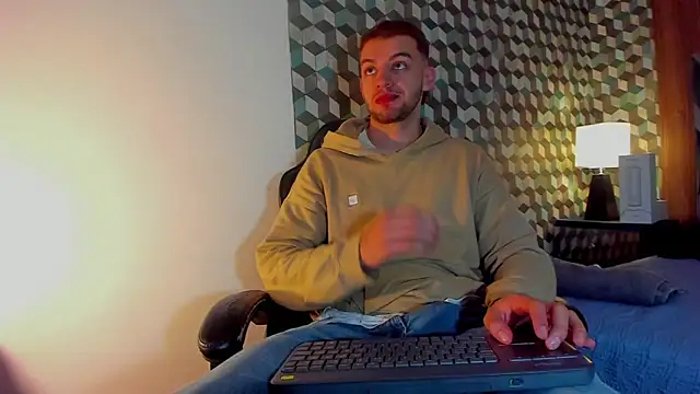 Michael magno online show from 02-11-25, 12:27