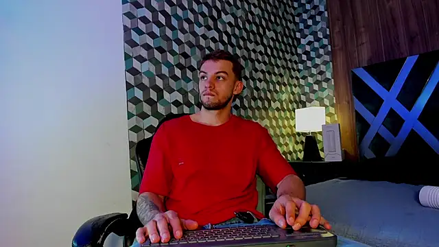 Michael magno online show from 02-18-25, 01:11