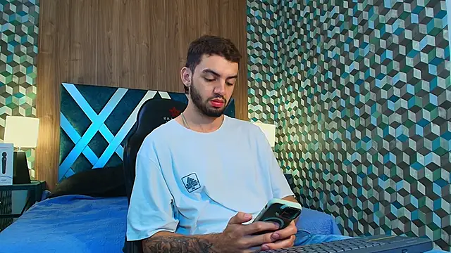 Michael magno online show from 09-20-25, 02:07