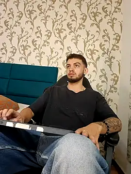 Michael magno online show from 03-28-26, 05:23