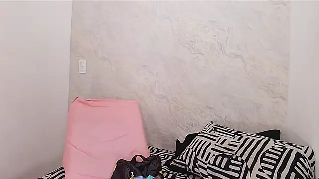 Snapshot of sofi_balvin chatting on 01-23-25, 07:18 sofi balvin online show from 01-23-25, 07:18