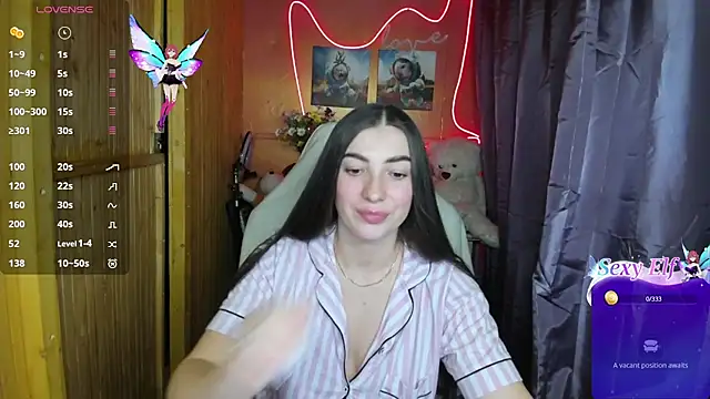 Snapshot of Fiery_Brunette_ chatting on 01-08-25, 01:32 Fiery Brunette  online show from 01-08-25, 01:32