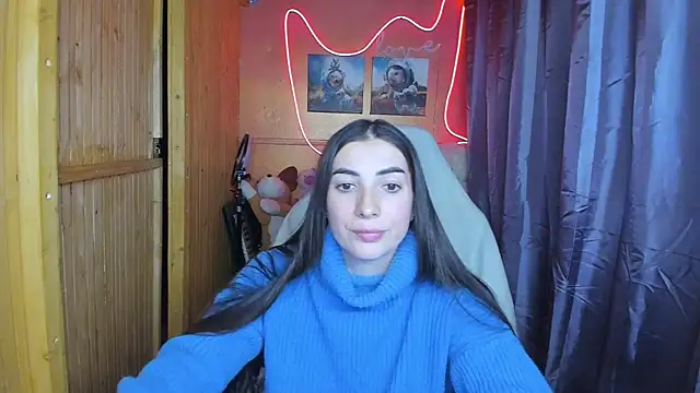 Snapshot of Fiery_Brunette_ chatting on 02-04-25, 11:38 Fiery Brunette  online show from 02-04-25, 11:38