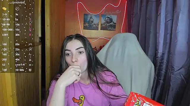 Snapshot of Fiery_Brunette_ chatting on 02-24-25, 03:42 Fiery Brunette  online show from 02-24-25, 03:42