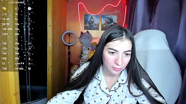 Snapshot of Fiery_Brunette_ chatting on 09-20-25, 05:41 Fiery Brunette  online show from 09-20-25, 05:41