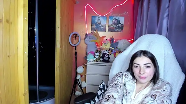 Snapshot of Fiery_Brunette_ chatting on 04-30-26, 11:05 Fiery Brunette online show from 04-30-26, 11:05