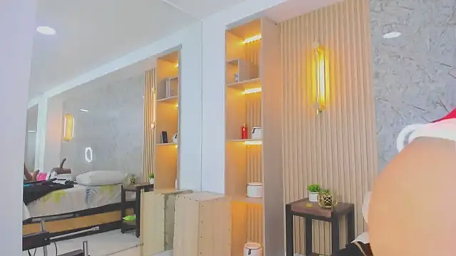 sabrina shark  online show from 12-01-25, 02:38