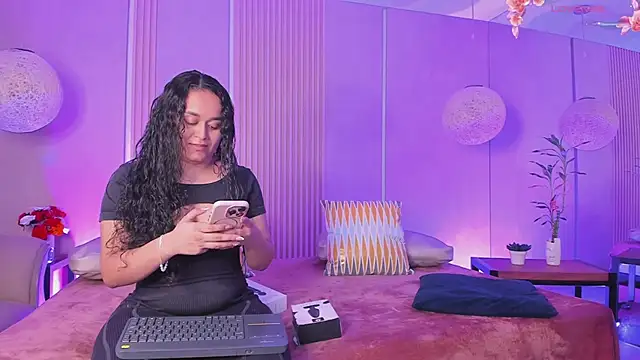 sabrina shark  online show from 03-06-26, 02:52