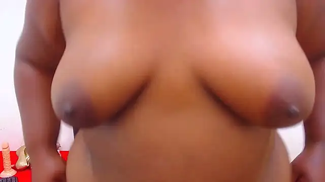 Snapshot of JUICYASSxxx chatting on 03-18-25, 02:36 JUICYASSxxx online show from 03-18-25, 02:36