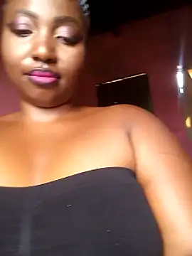 Snapshot of JUICYASSxxx chatting on 12-14-25, 08:20 JUICYASSxxx online show from 12-14-25, 08:20