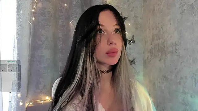 Snapshot of elena_addiction chatting on 02-24-26, 12:03 elena addiction online show from 02-24-26, 12:03