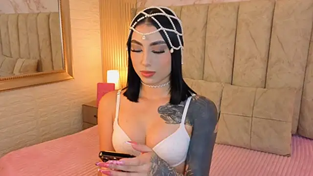 catalina  23 online show from 10-28-25, 08:11