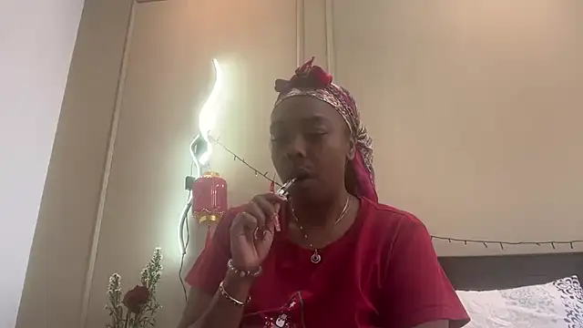 ChocolateCakeQueen online show from 02-18-25, 03:10