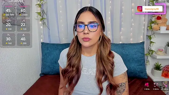 HazzelGray online show from 03-31-26, 01:44