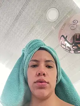 Snapshot of hannahb-e chatting on 02-01-25, 01:41 hannahb-e online show from 02-01-25, 01:41