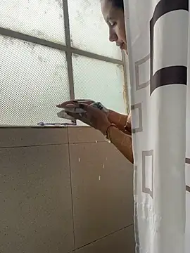 hannahb-e online show from 02-12-26, 08:04