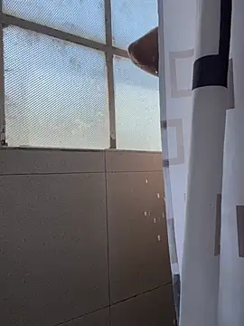 hannahb-e online show from 04-04-26, 03:53