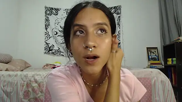 AlinaWoolf  online show from 12-04-24, 02:42