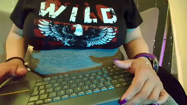 Sammy owens  online show from 02-02-25, 06:42