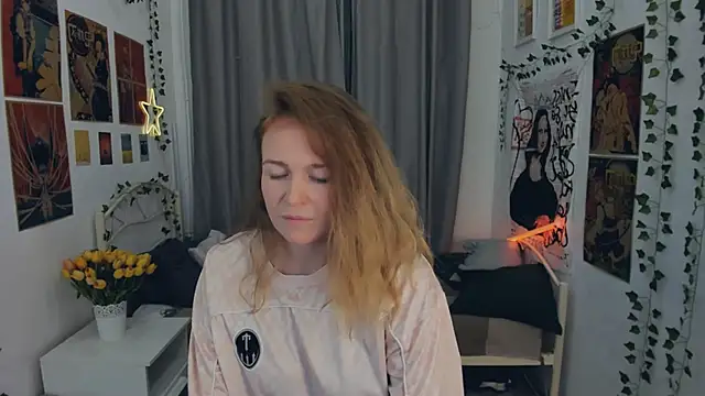 Snapshot of Asha_Glooom chatting on 10-10-25, 09:36 Asha Glooom online show from 10-10-25, 09:36