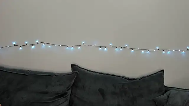 Snapshot of JennyRosh chatting on 03-04-26, 09:32 JennyRosh online show from 03-04-26, 09:32