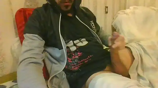 Snapshot of tozebrito_hd chatting on 12-14-24, 11:12 tozebrito hd online show from 12-14-24, 11:12