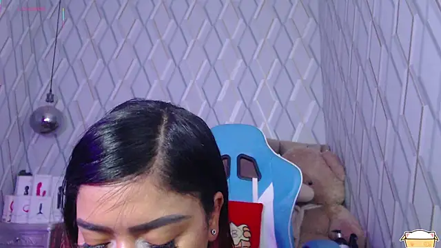 NicolleTaylor online show from 02-11-25, 10:48