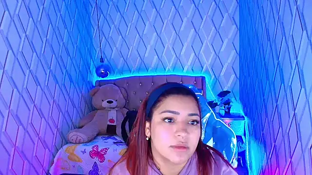 NicolleTaylor online show from 11-01-25, 03:30