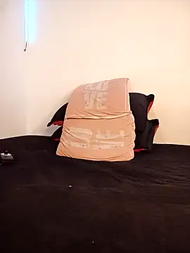 Isabella Du online show from 01-29-25, 09:39