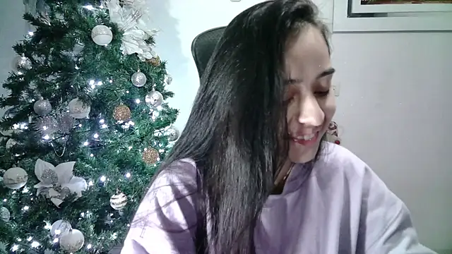 Snapshot of aineangeel chatting on 12-19-24, 04:13 aineangeel online show from 12-19-24, 04:13