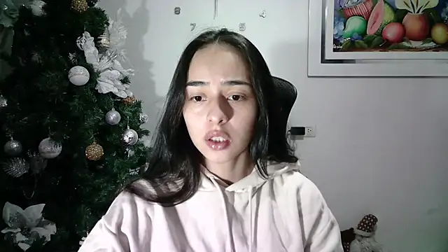 Snapshot of aineangeel chatting on 12-24-24, 11:44 aineangeel online show from 12-24-24, 11:44