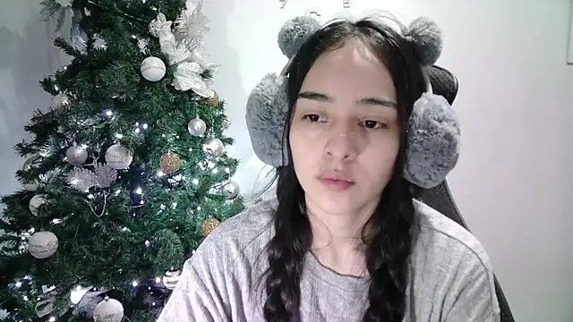 Snapshot of aineangeel chatting on 01-22-25, 12:16 aineangeel online show from 01-22-25, 12:16