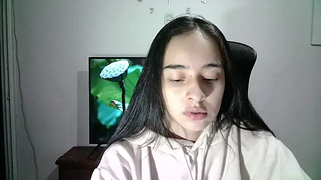 Snapshot of aineangeel chatting on 02-25-25, 11:55 aineangeel online show from 02-25-25, 11:55