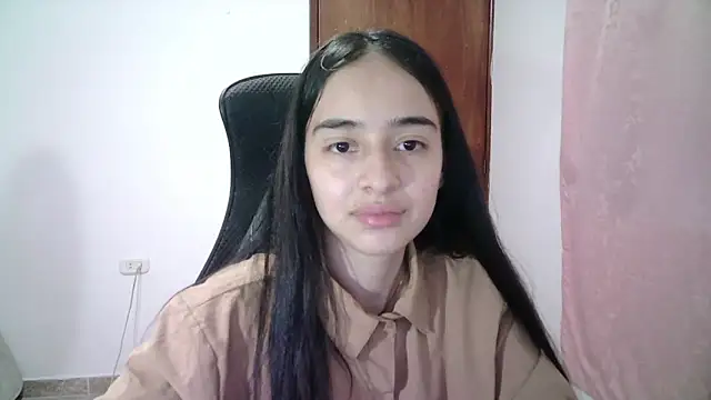 Snapshot of aineangeel chatting on 03-20-25, 03:45 aineangeel online show from 03-20-25, 03:45