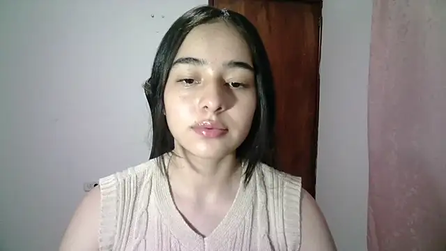 Snapshot of aineangeel chatting on 09-19-25, 12:23 aineangeel online show from 09-19-25, 12:23