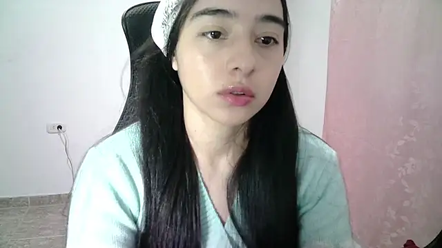 Snapshot of aineangeel chatting on 09-24-25, 12:25 aineangeel online show from 09-24-25, 12:25